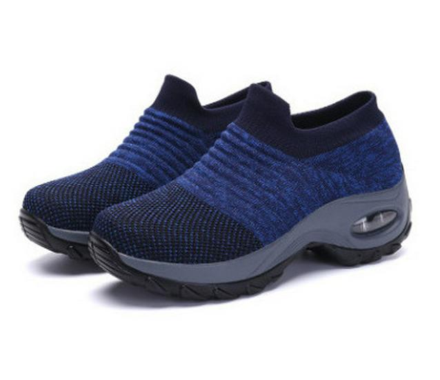 Women's Plus Size Canvas Slip-On Sneakers - Air Cushion, Low-Top Mountaineering Shoes for Outdoor Travel