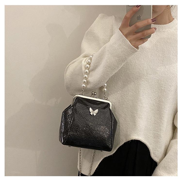 Сумка женская винтажная бабочка с жемчужной ручкой — фото 5