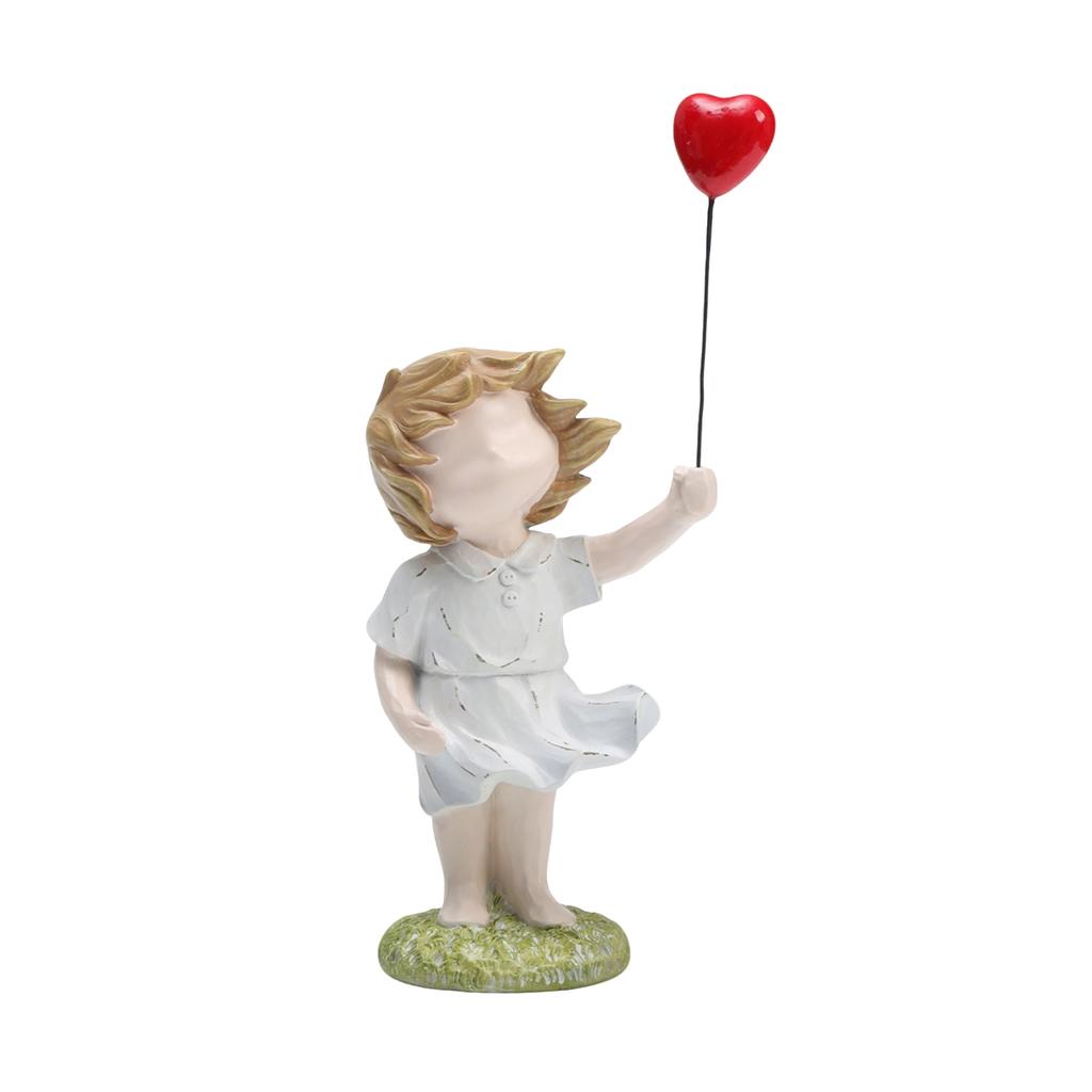 Artistic Sculpture Desktop Ornaments, Resin Children And Heart Shaped Decorations, Suitable For Home, And Bookshelf Decoration.