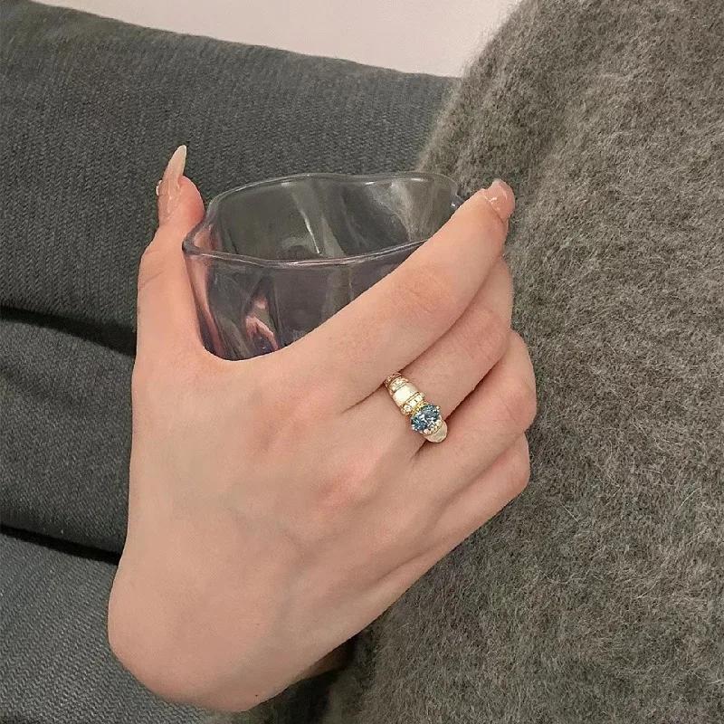 Bagues vintage en pierre gemme bleu marine Fritillaire pour femmes Exquises Bagues style original Rubis Palaiba Bijoux de mariage