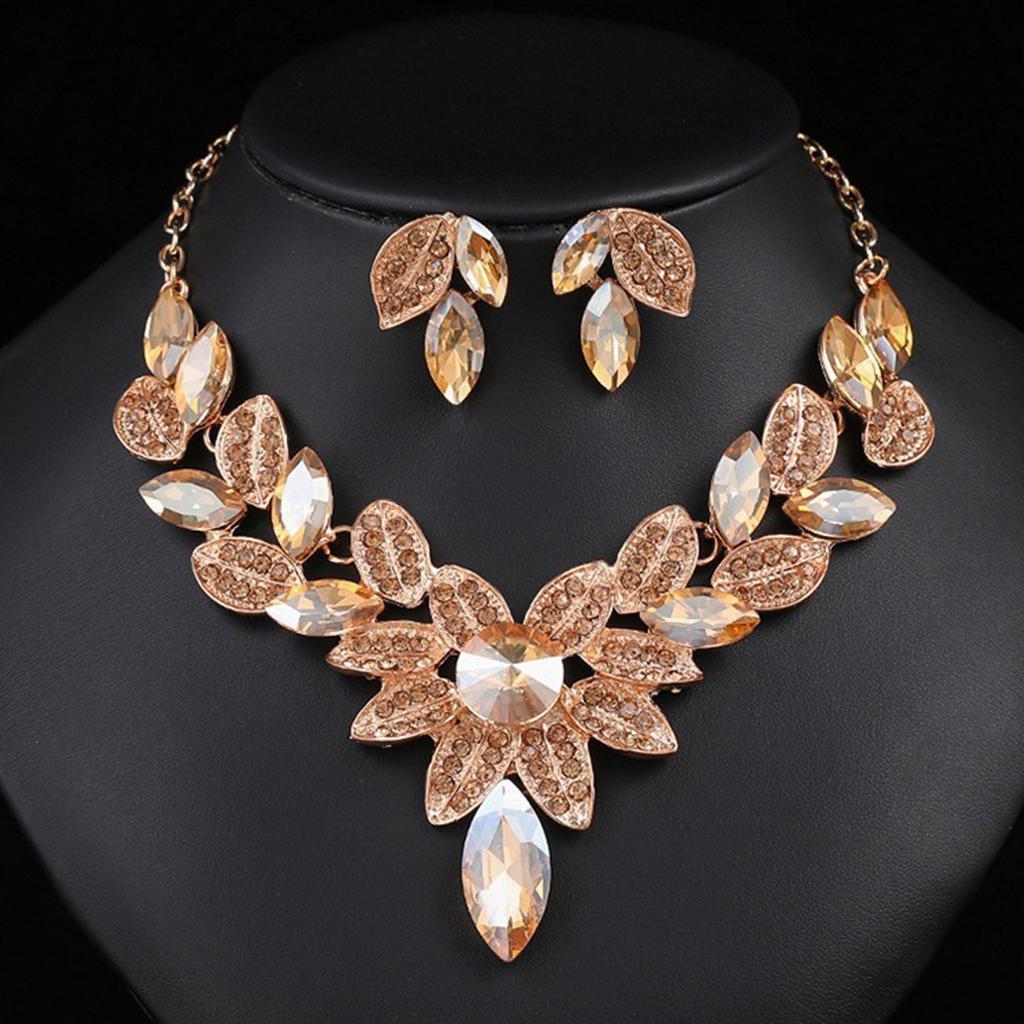 3-teiliges Luxuriöses Damen-Tropfenförmiges Strass-Halsketten-Ohrring-Set im Palaststil Exquisites High-End Bankett Party Zirkon-Set