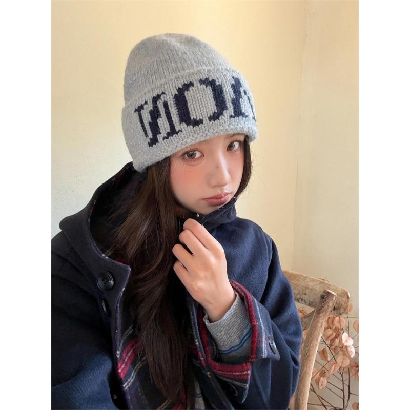 New Big Head Wool Hat for Women In Autumn and Winter Face Showing Small Letters Knitted Hat Red Warm Hat Cold Hat Men