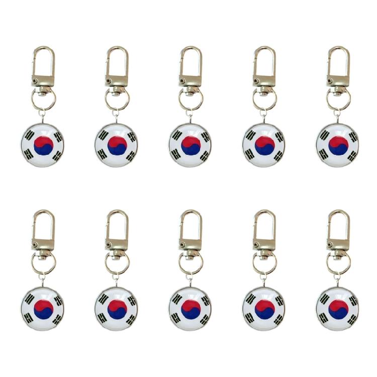 10PCS/Lot Trend Football Keychains Feature Bright Country Flags Rustproof Alloy And Glass Backpacks Decoration