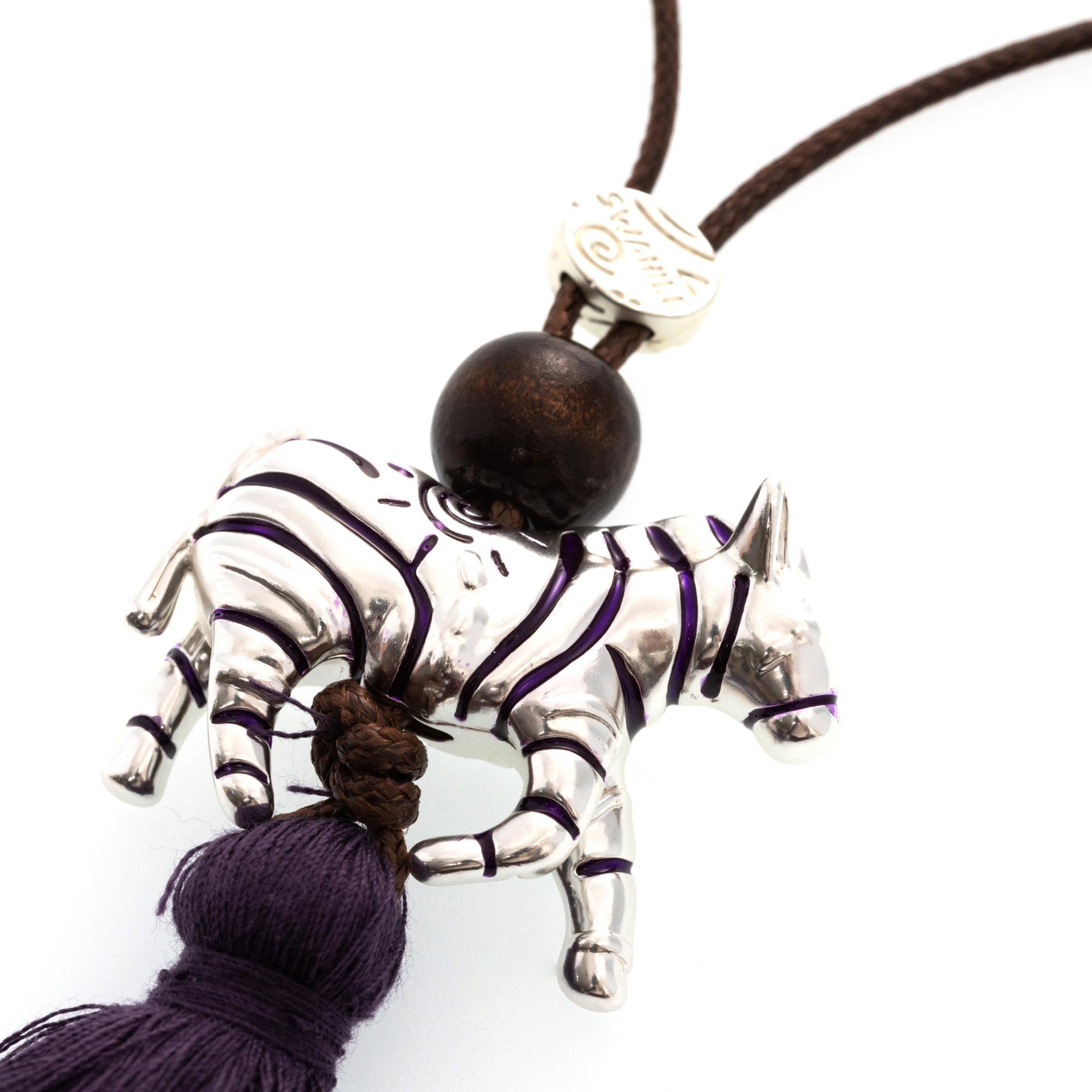 

Qingdao Jewelry Light Luxury High-End Zebra Fringed Niche Design Ethnic Style Women 26 Horse New Necklace