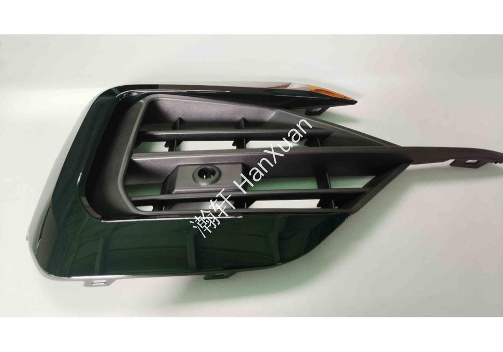 760854662H041-HX fits the lower grille of the 2019 Touareg R.