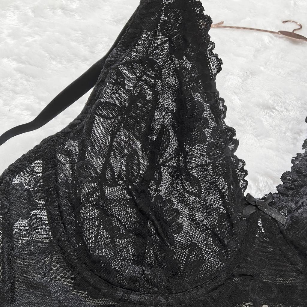 Plus Size C-D Cup Lace Bra - Lightweight Breathable Mesh Fabric, Push Up Women's Intimate Apparel