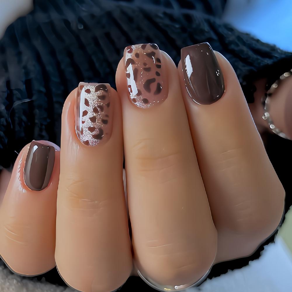 24 Stück Rosa Französische Spitze Kurze Quadratische Falsche Nägel Mit Kleber Glitzer Acryl Vollabdeckung Künstliche Nagelspitzen