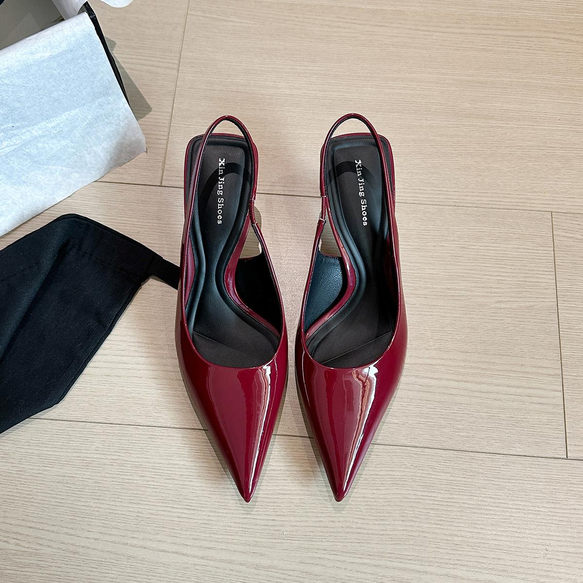 

623-1 Европейский и американский стиль бордовые остроносые туфли на среднем каблуке, новые туфли-лодочки с простым полым ремешком сзади, женские 40 бордовый