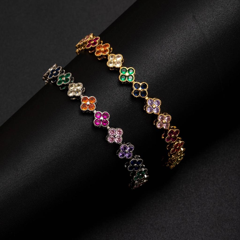 A Colorful Lucky Four-Leaf Flower Bracelet Inlaid With Zircon, Luxurious And High-End Small Fragrance , Versatile For Women