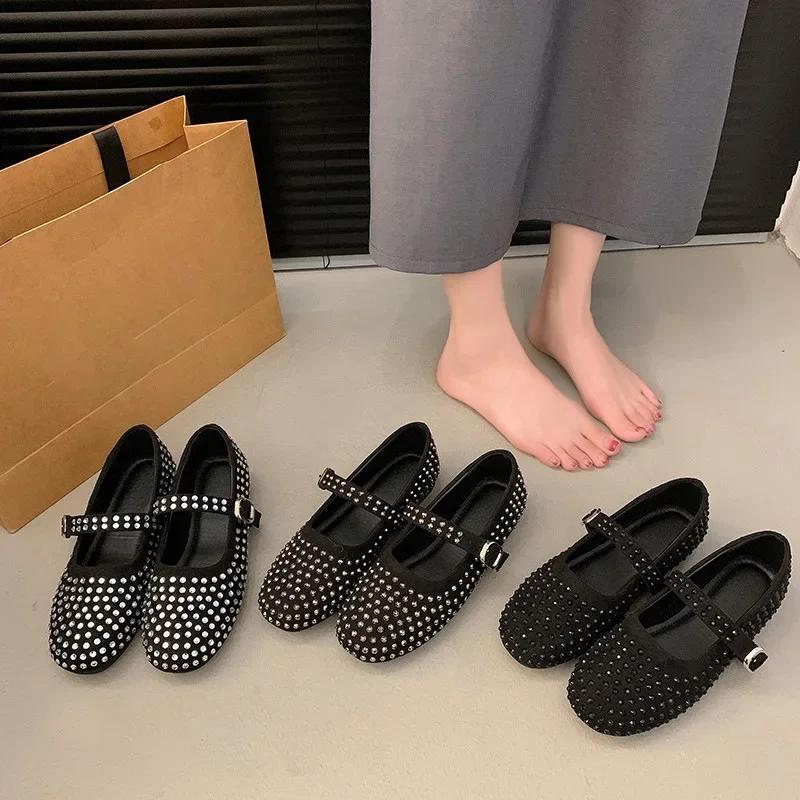 Fashion Women Flat Shoes Vulcanize Designer Loafers Diamond Rivet Mary Jane Shoes Woman Studded Crystal Women Flats Ballet Lolita Shoes