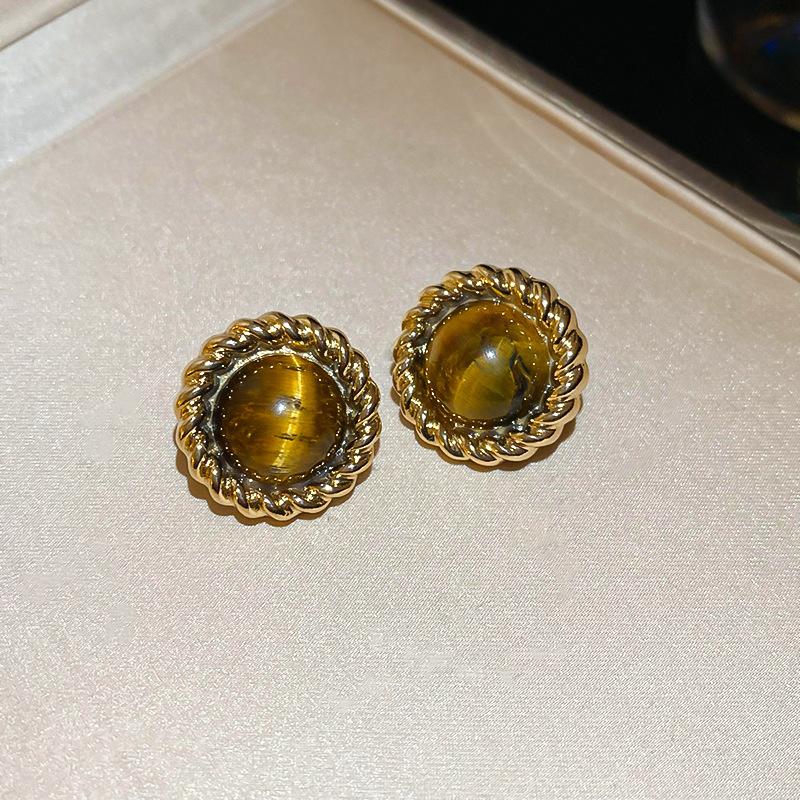 Maillard Tiger's Eye Stone Retro Stud Earrings 2025 New Popular Light Luxury Earrings Unique Earrings Women