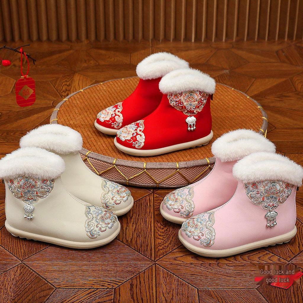 2025 Winter Chinese Hanfu Leather Snow Boots for Girls - Handmade Embroidered Cotton Children's Shoes for New Year's Day