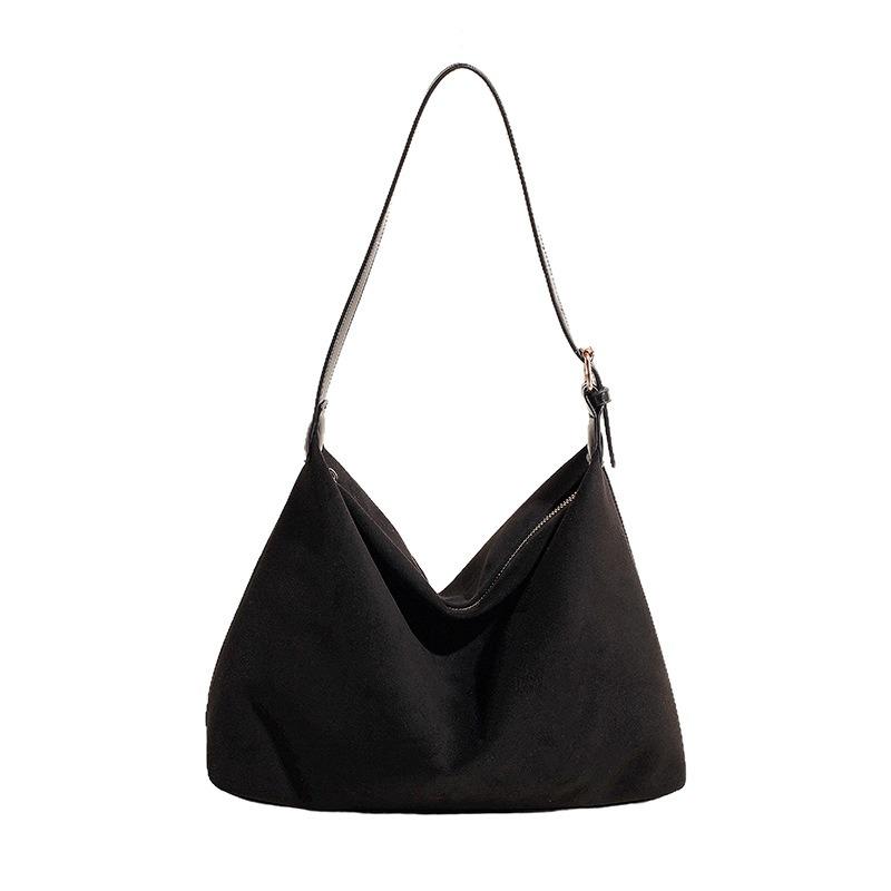 Neue Herbst- und Winter-Nischen-Umhängetasche für die Achselhöhle, matte große Tasche, Damenmode-Umhängetasche