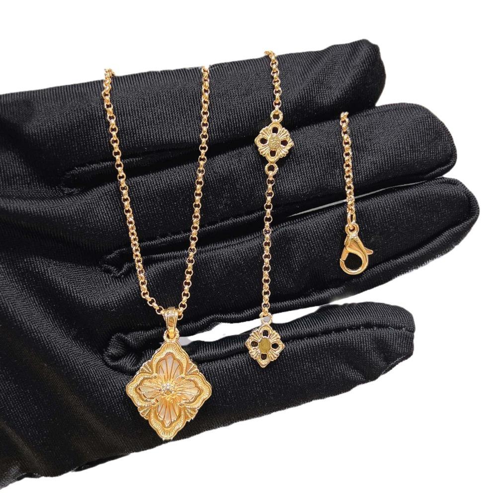 Damen Schmuckset Italienische gebürstete Handwerkskunst Weiße Muschel Kleeblatt Armband Roter Achat Halskette Ring Ohrringe Vintage Königlich