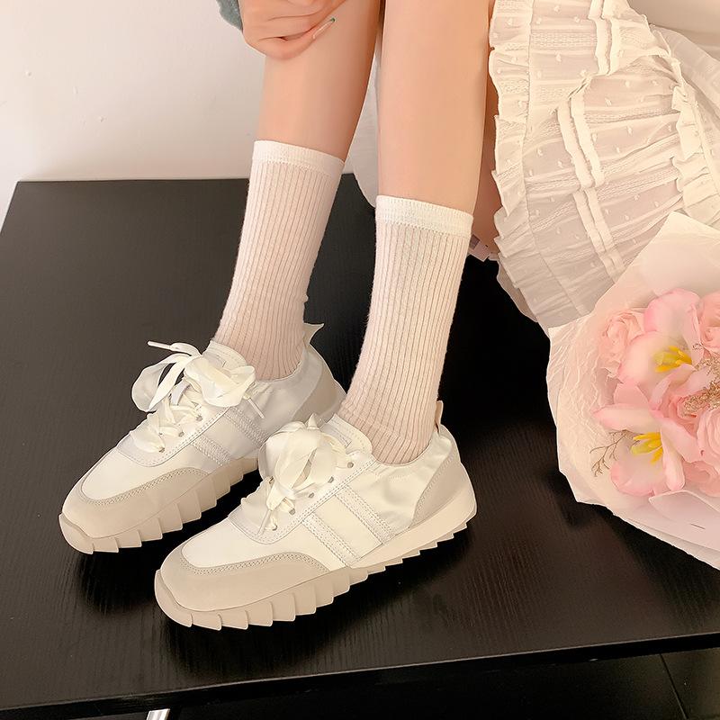 Leder atmungsaktive Ballett-Trainingsschuhe Damen Satin Zauberhöhensteigerung Klein Lässig Sport Forrest Gump Schuhe Damen Freizeitschuhe