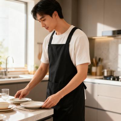 Comfortable Crossed Back Apron with Waterproof Protections for Cooking Wear Chefs and Home Kitchens Barbecue Use Apron