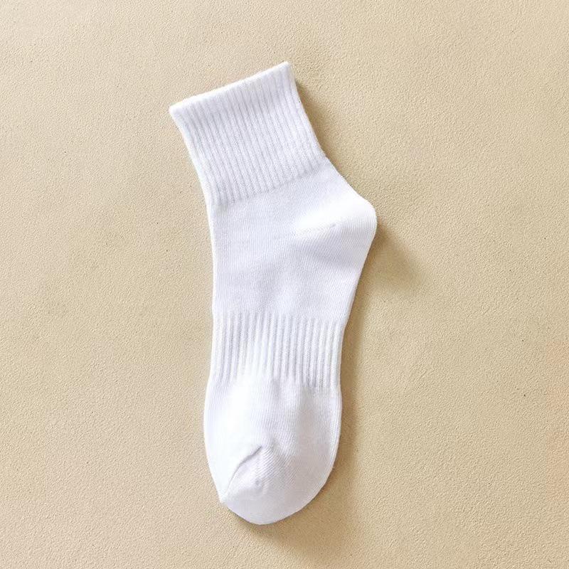 Breathable Sweat-Absorbent Unisex Mid-Tube Solid Color Socks - Black & White