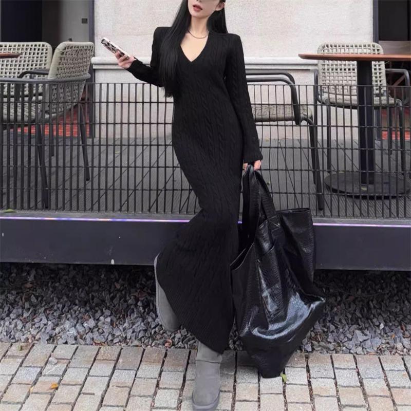 

Платье-свитер длинное с узором «косы», детское, осенне-зимнее, с темпераментом, прилегающего силуэта, основа для бедер, длинное платье для ношения под низ one size fits all чёрный