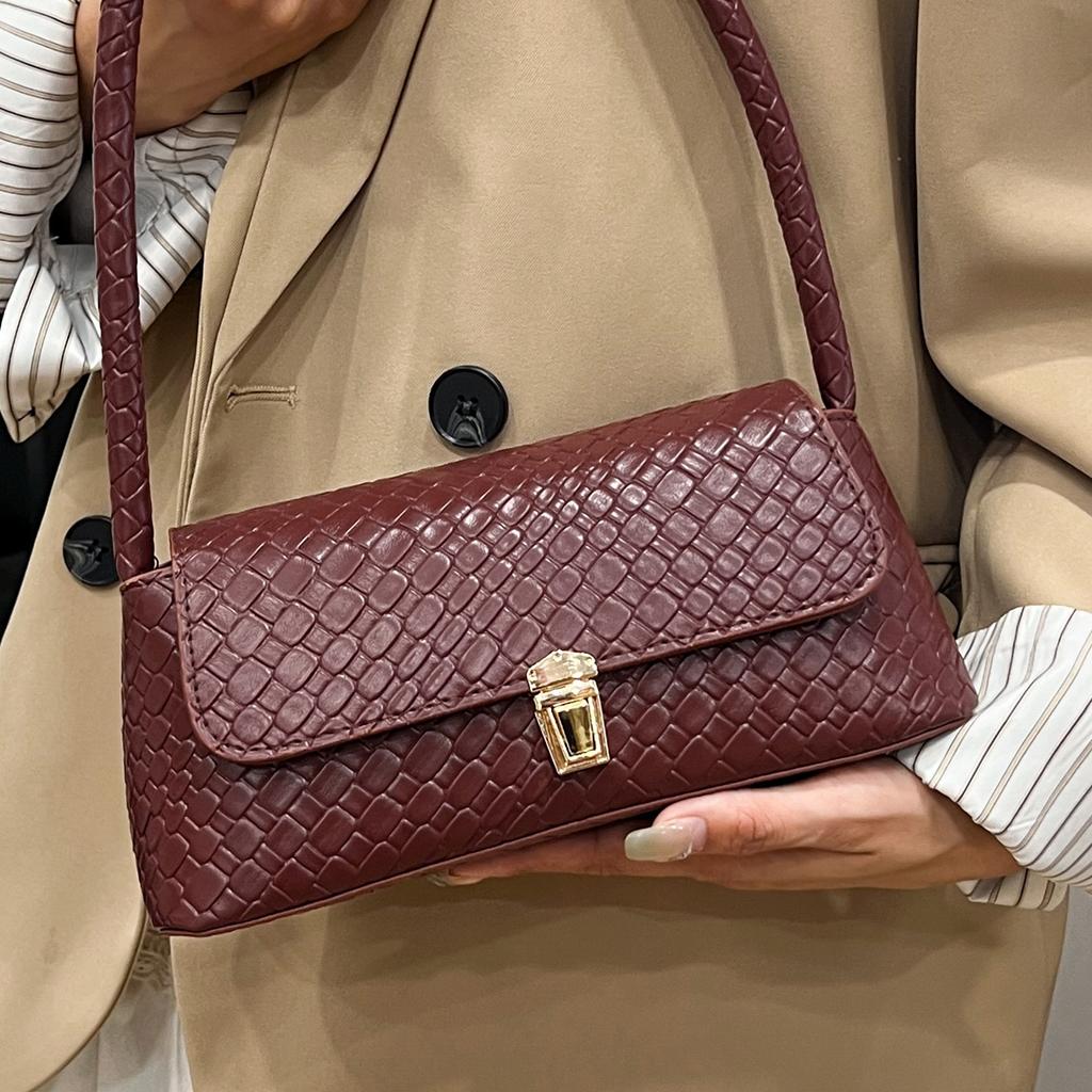 European and American fashion retro niche woven bag small bag women's 2025 new versatile casual portable shoulder armpit bag