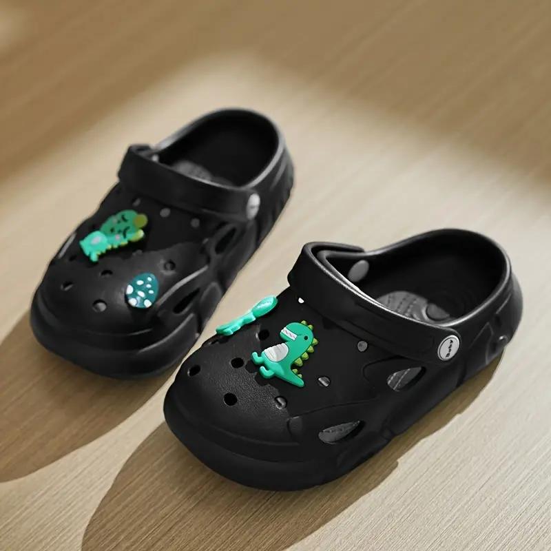 

Повседневные дышащие сабо с милыми мультяшными подвесками для мальчиков, быстросохнущие легкие нескользящие сабо для душа на открытом воздухе в помещении, на пляже, в саду 30-31 чёрный