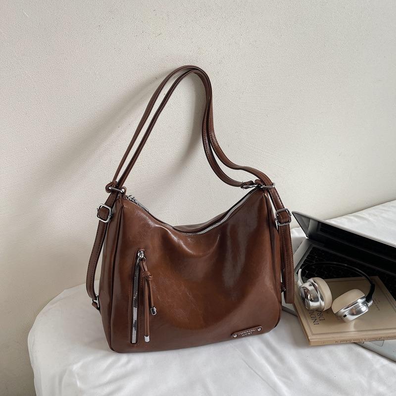 Commuter tote bag women's large-capacity new autumn and winter retro shoulder messenger bag fashionable backpack