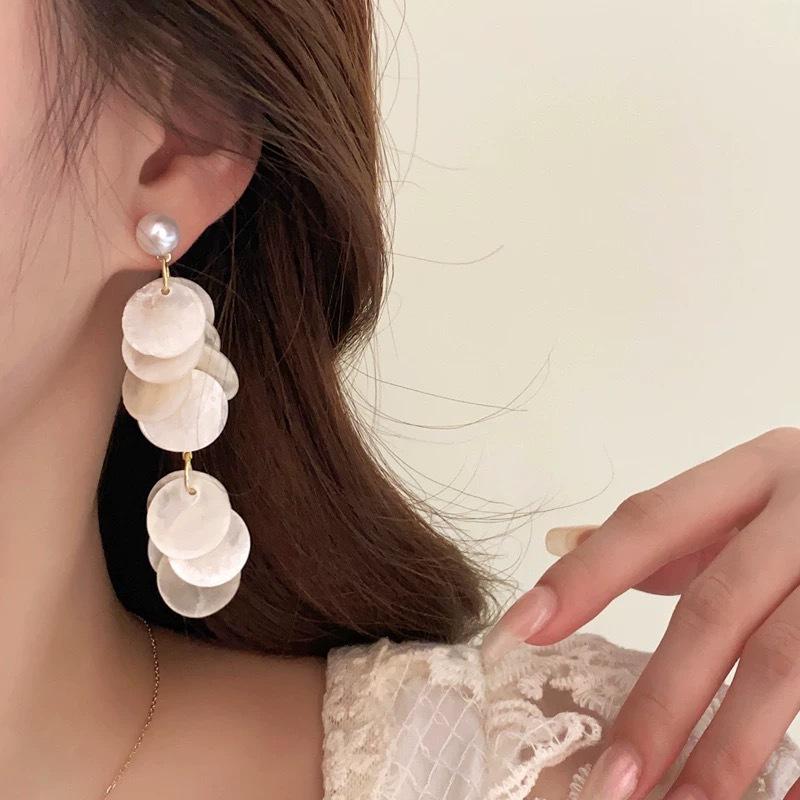 111 Silver Needle French Retro Pearl Earrings Women's, Temperament Long Fringed Shells Show Face Skinny Earrings Earrings