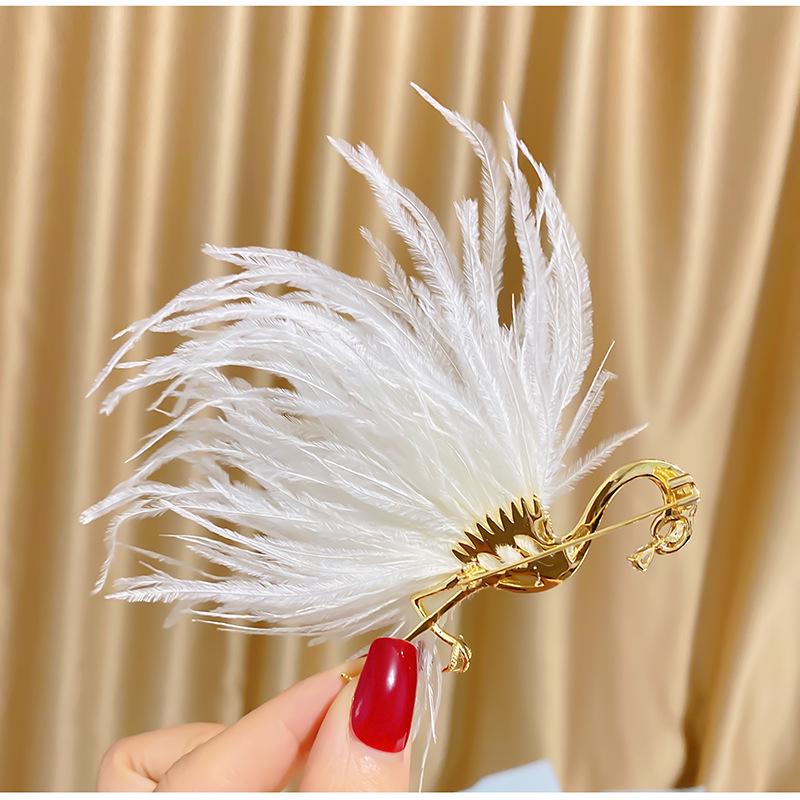 Zircon Flamingo Brooch with Feather Design - Creative Korean Fashion Accessories for Women