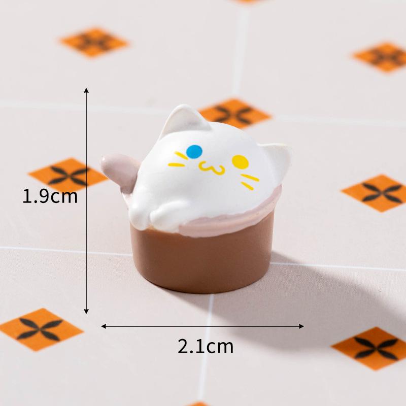 Micro-landscape Cute Dessert Cookie Burger Ice Cream Food Cat Doll House Tabletop Decoration Widget