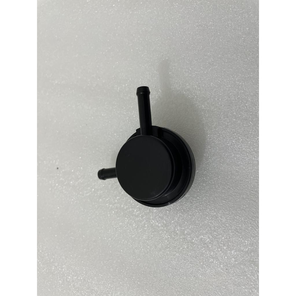 Suzuki SWIFT 2008-2011 Purge Valve Chamber 18145-83E00 Genuine  |Fit