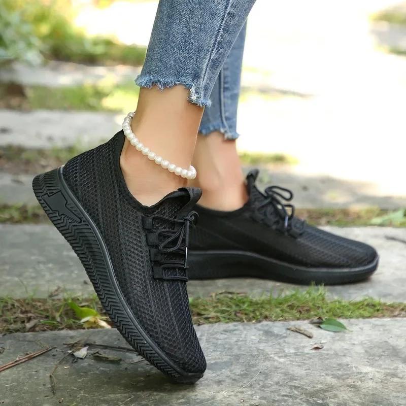 fashion Shoes Female 2024 New Mesh Women's Vulcanize Shoes Breathable Women Sneakers Lace Up Solid Low Heel Outdoor Women's Casual Shoes