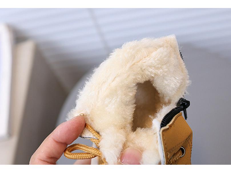 New 2025 Winter Kids' Fleece-Lined Martin Boots - Versatile Leather for Toddlers & Boys, Casual Short, Classic Style.