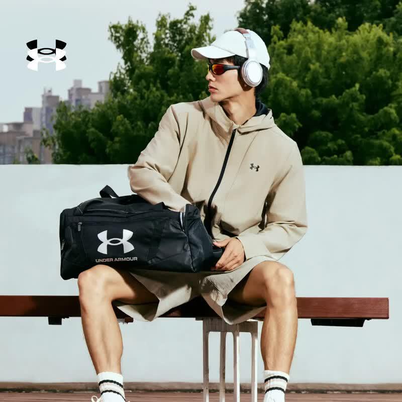 Under Armour Woven Casual Hooded Jacket 2XL