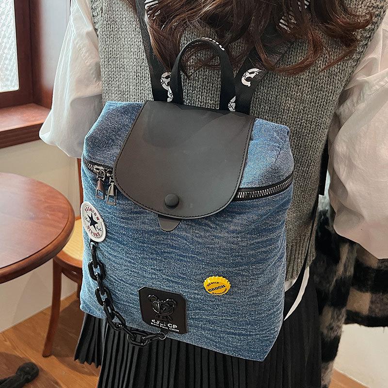 Trendy New American Retro College Style Personalized Backpack Women's Large Capacity Versatile Design Sense Casual Commuter Bag