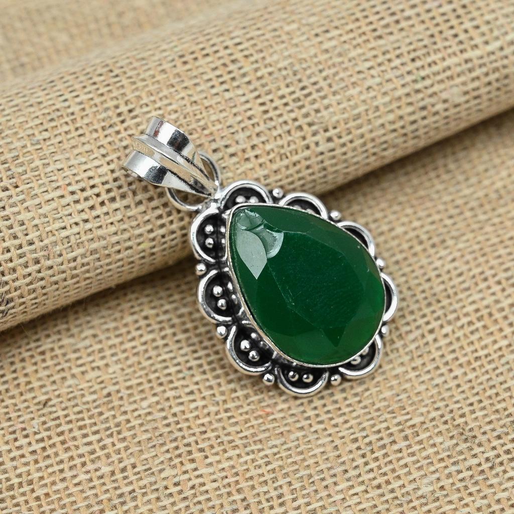 Green Onyx Gemstone 925 Sterling Silver Handmade Jewelry Pendant For Women