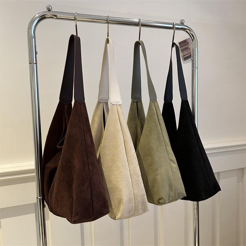 Stylish Street Fashion Nylon Tote Bag Big Size Car Line Detail Vertical Square Shape Magnetic Buckle Zippered Inner Pocket Soft Shoulderbag