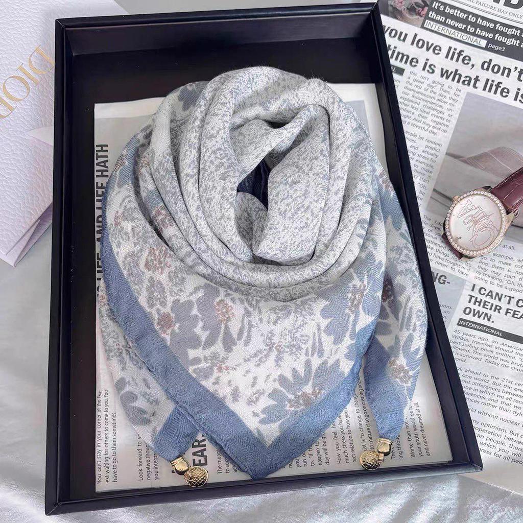 Women's Magnetic Buckle Neck Scarf - Lightweight, Comfortable Cotton, Versatile Style