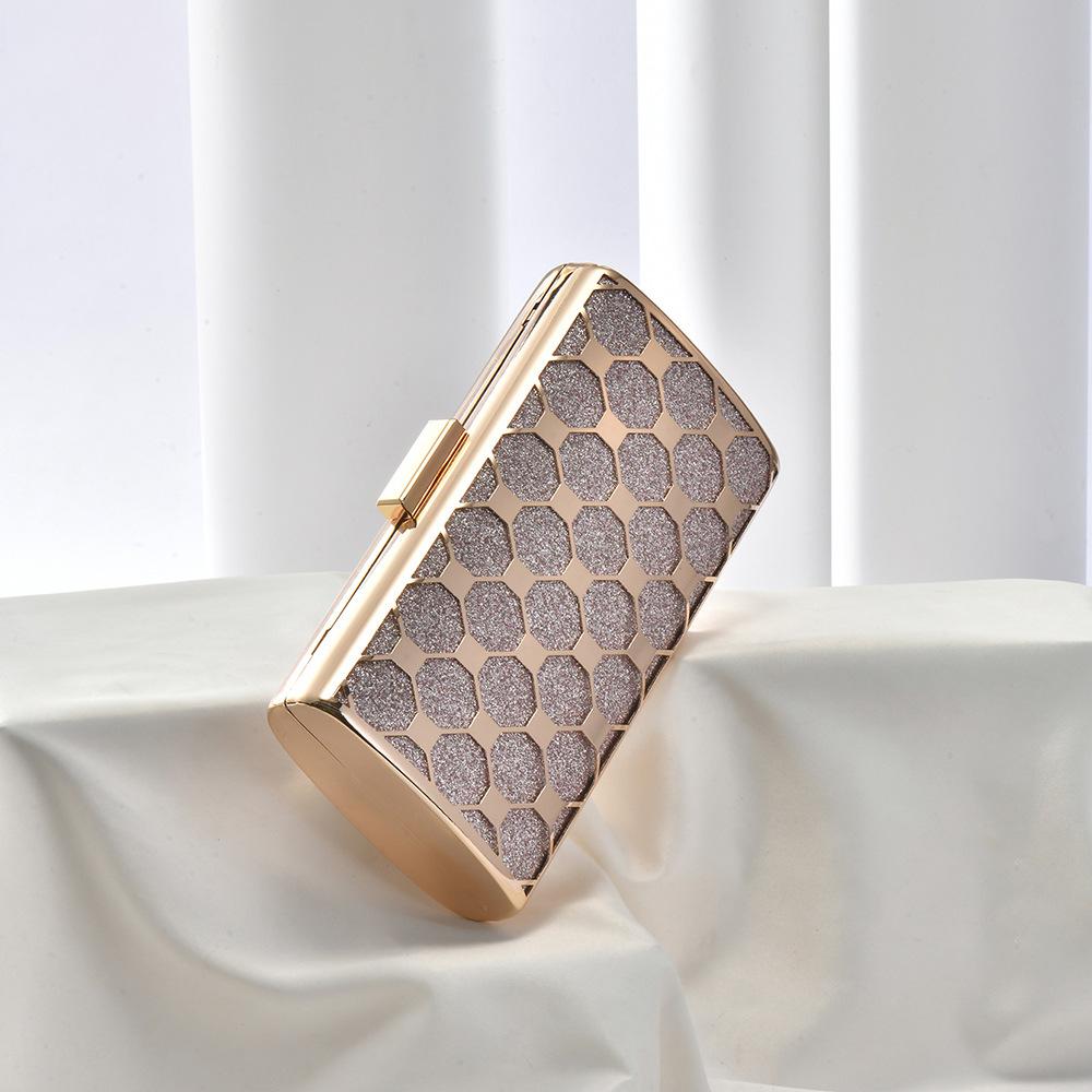 

2025 New Women Metal Evening Bags Hollow Out Wedding Dinner Wallets Party Chain Purse For Ladies 4 Colors