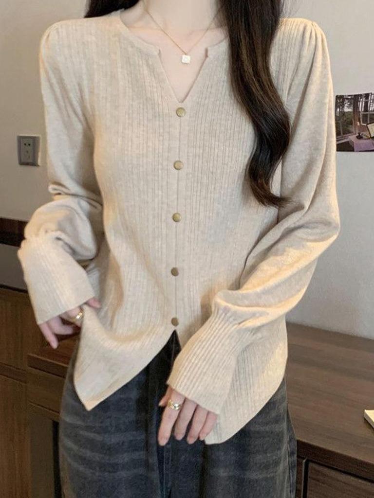 Women's Cross V-Neck Knitted Pullover: New Autumn/Winter, Loose & Slimming, Single-Breasted, Two-Piece Look.