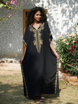 Schwarzer Damen-Kaftan mit Goldstickerei, lockerer Badeanzug, Überwurf, Bohemian-Homewear-Moo-Moo-Kleid, Strandkleid Q1656