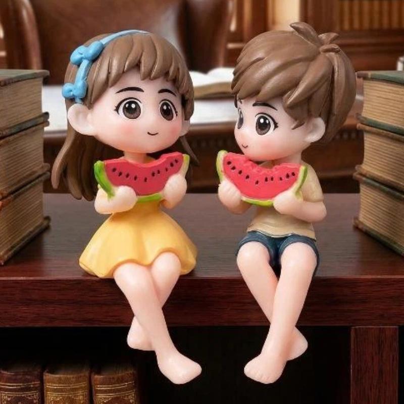 1 Paar Wassermelonen essende Figuren Paar Liebende Figuren Paar Miniatur Junge Mädchen Modell Prinzessin Fee Garten Auto Ornamente