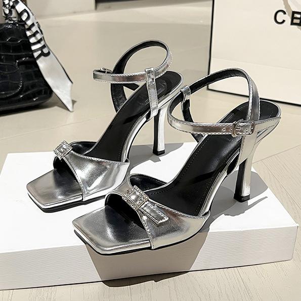 

High-heeled sandals high-end new street temperament versatile summer rhinestones with high heels 35 срібний