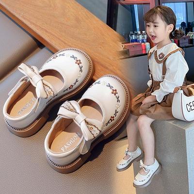 Girls' 2023 Spring/Autumn Soft Non-Slip Leather Shoes - Korean Retro Princess Style for Medium/Large Children