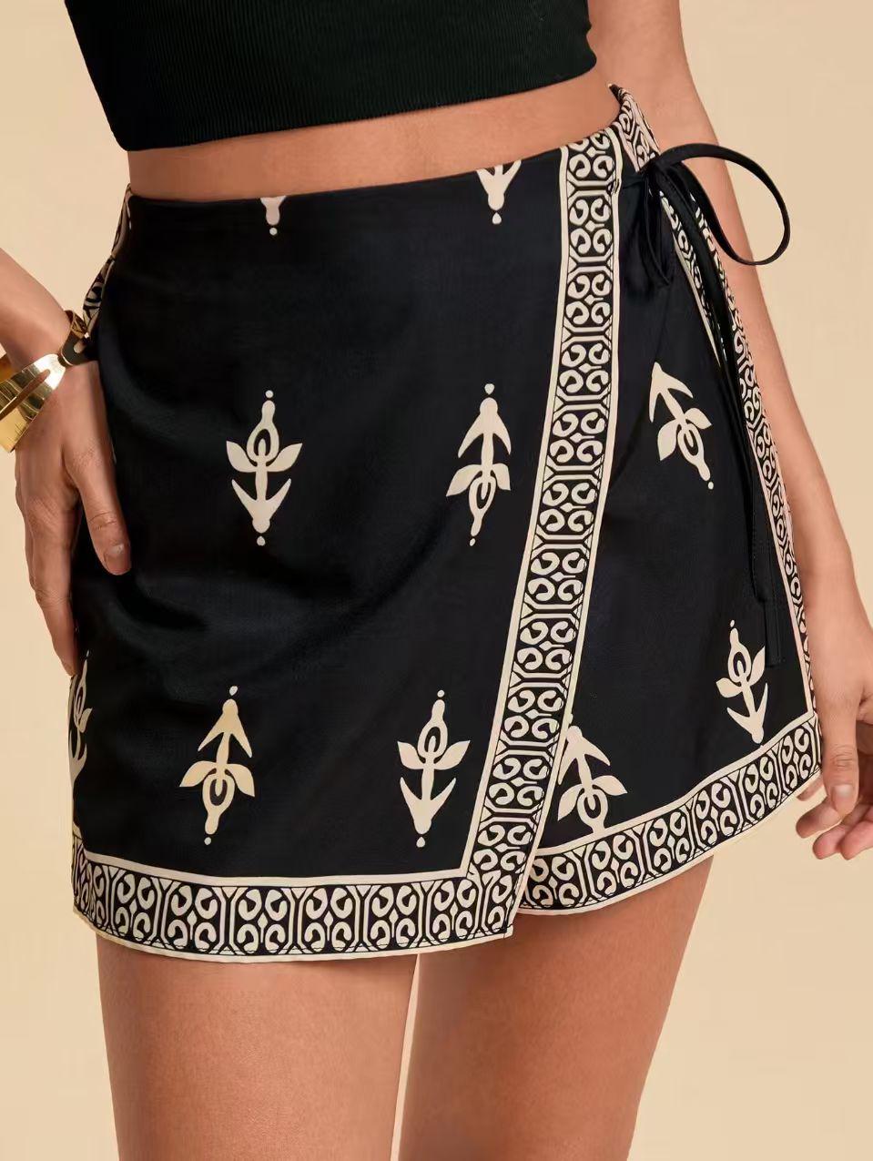2026 European Spring/Summer Tropical Resort High-Waisted Casual Printed Shorts Large