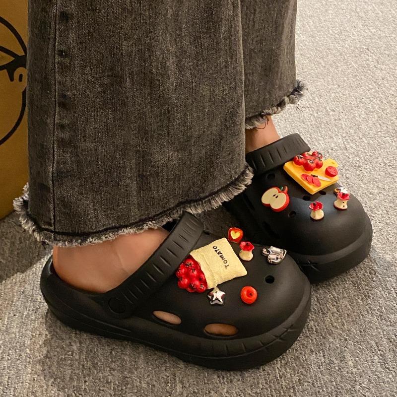 Niche cartoon cute outer hole shoes women's summer new thick-soled non-slip breathable bag head cool slippers soft