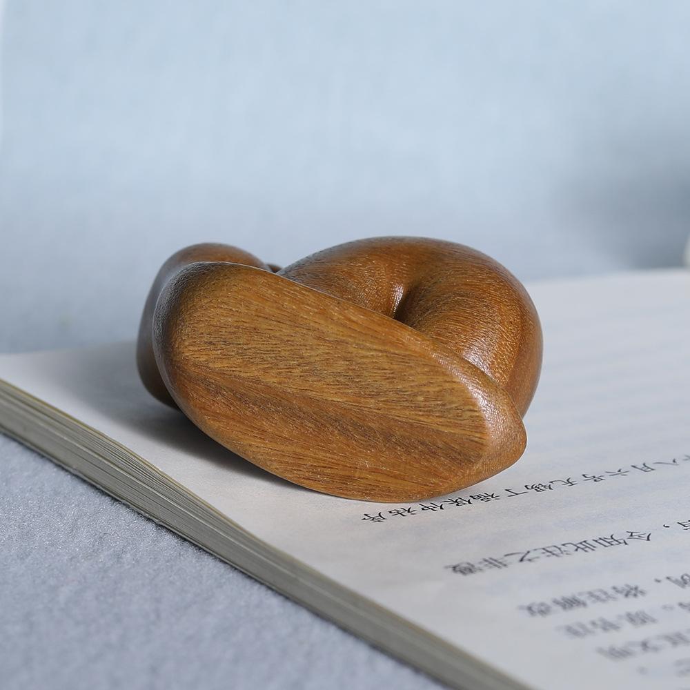 Wooden Snail Figures,Green Sandalwood Carving Smiling Snail Statuette,Cute Desktop Ornament,Office Decoration Home,funny Gifts