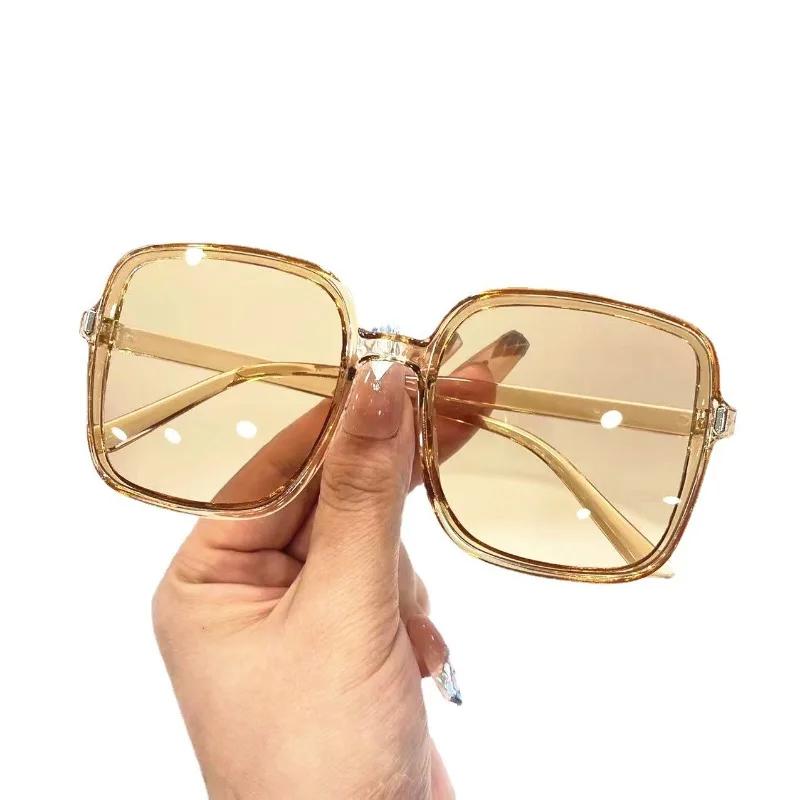 Designer Square Sunglasses Woman Retro Vintage Gradient Sun Glasses Female Clear Lens Hombre