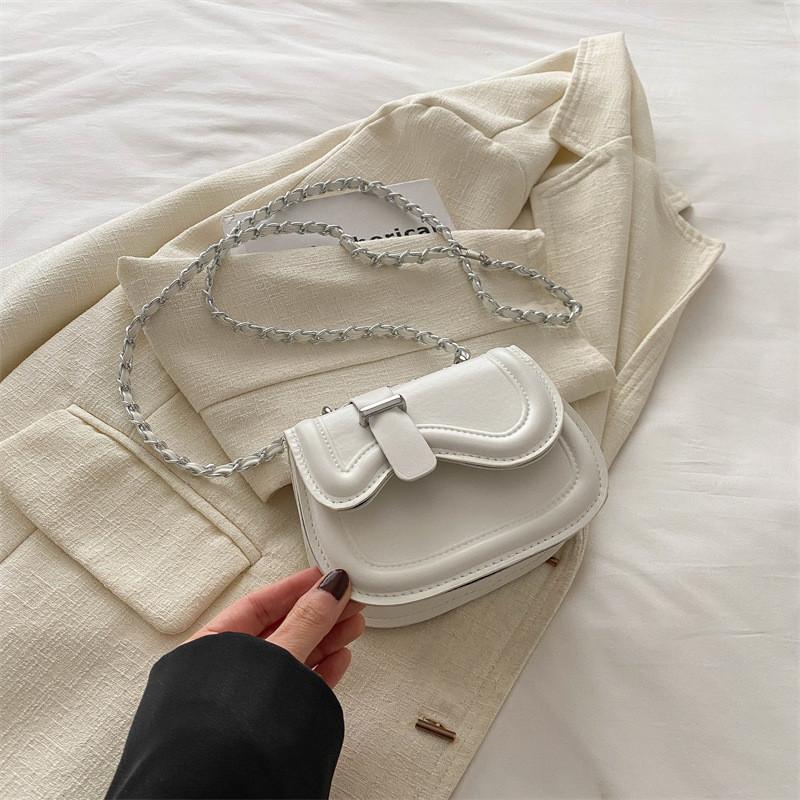 Trendy Texture Minimalist Bag Women 2024 New Fashion Crossbody Bag Stylish Chic Shoulder Saddle Bag