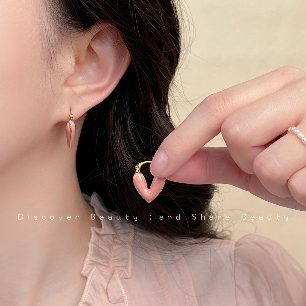 Elegant Heart Drip Oil Flower Stud Earrings for Women