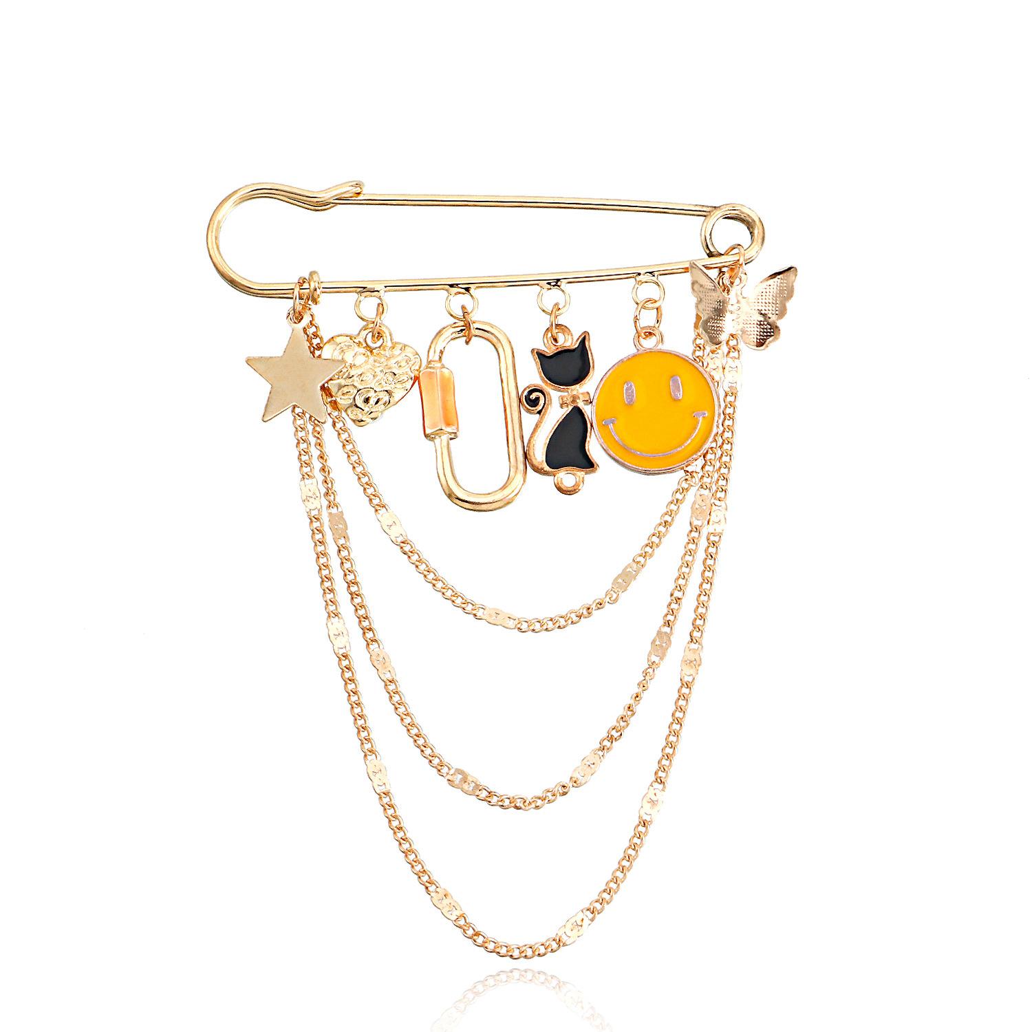 Multi-element yellow smiley face fringed pendant brooch accessories, punk temperament pendant золотой
