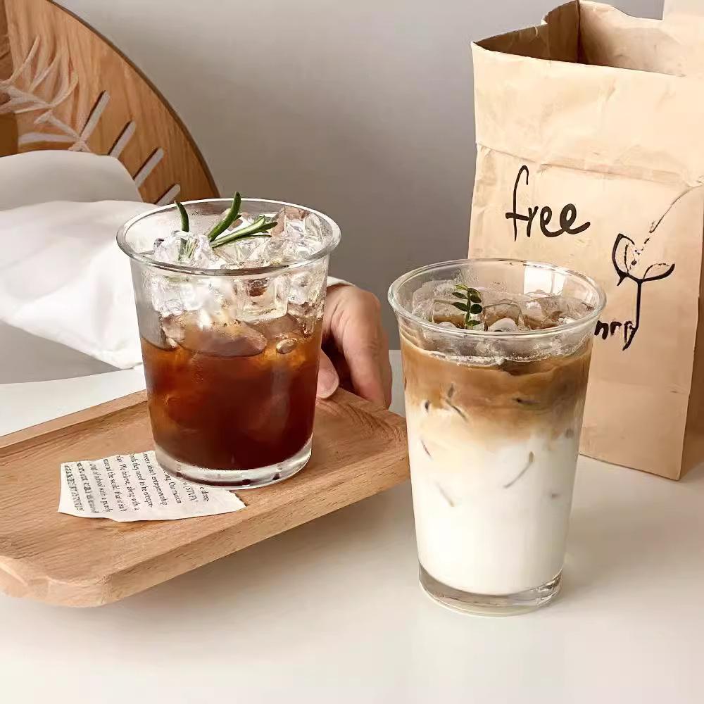 Kippsicheres Glas für Eiskaffee, Kaffee, Wasser, Milch, Milchshakes und Milchtee - Perfektes Geschäftsgeschenk